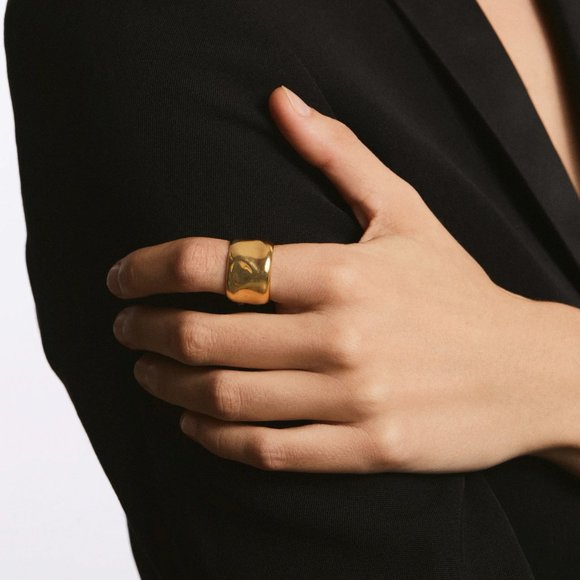 Anna Beck Wavy Band Ring (one available) - Picture 2 of 4